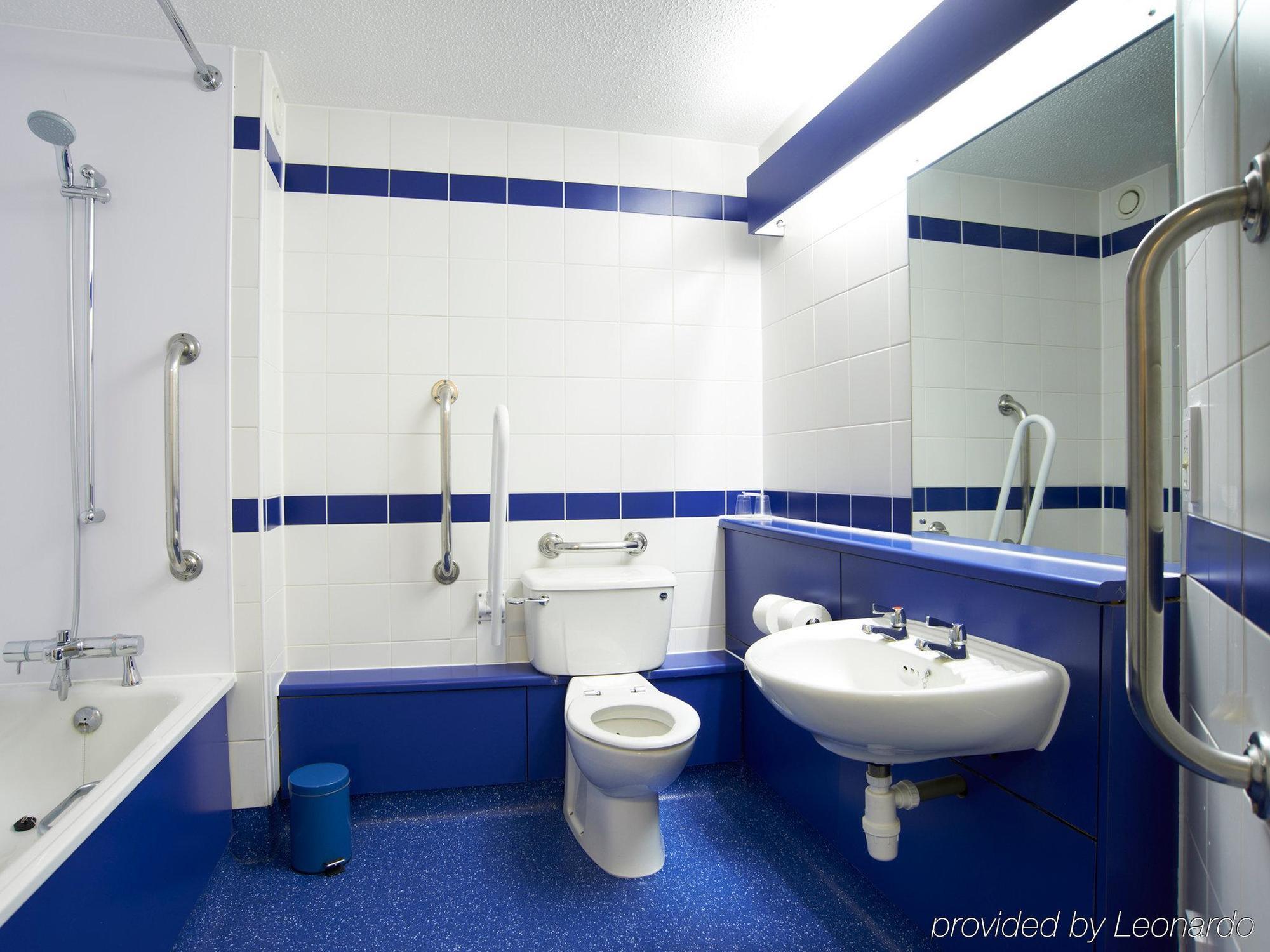 Travelodge Sheffield Central Kültér fotó